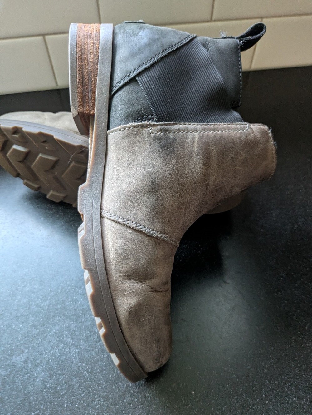 Sorel Leather booties, size 9